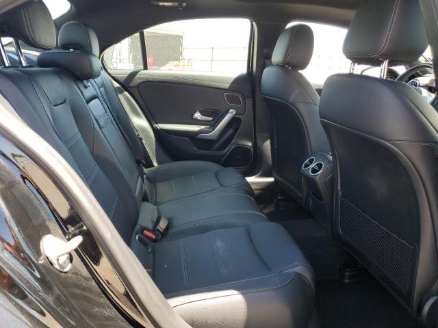 WDD3G4EB0KW012830 Mercedes-Benz A 220