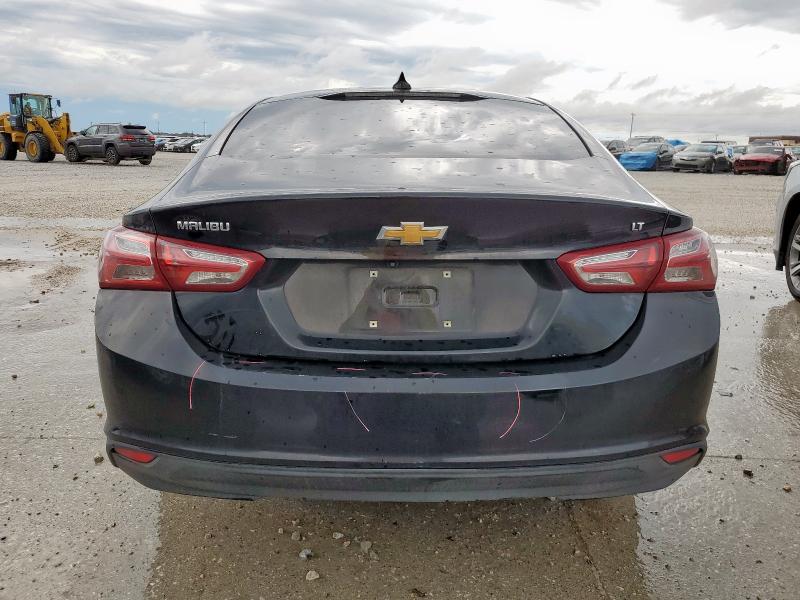 1G1ZD5ST4KF183380 Chevrolet MALIBU LT