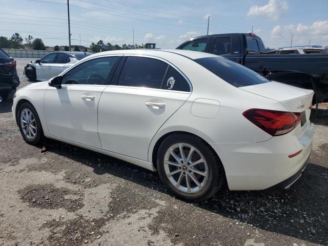 WDD3G4EB4KW021465 Mercedes-Benz A 220