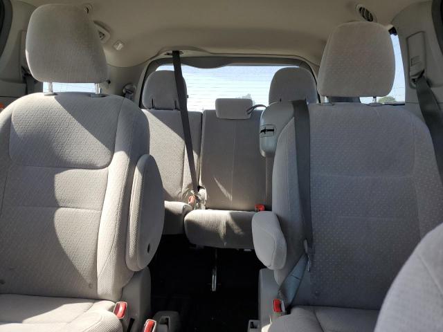 5TDKZ3DC9HS879429 Toyota SIENNA LE