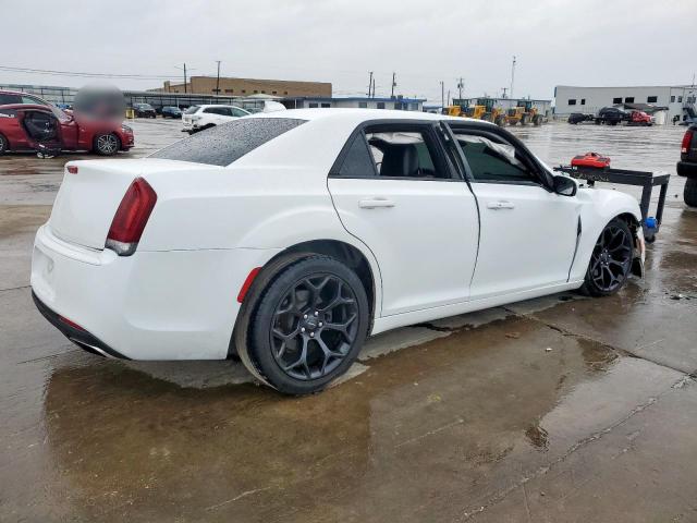 2C3CCABG3KH628657 Chrysler 300 S