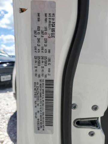 3C4NJCCB4JT272511 Jeep 2018