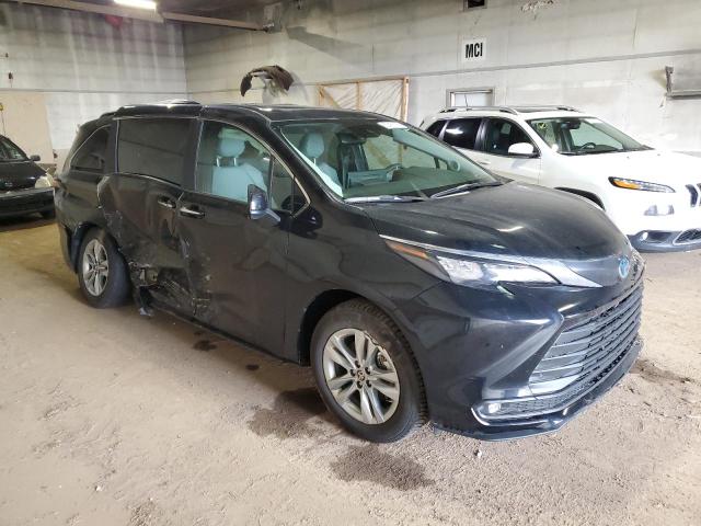 5TDJSKFC6SS172710 Toyota SIENNA XLE