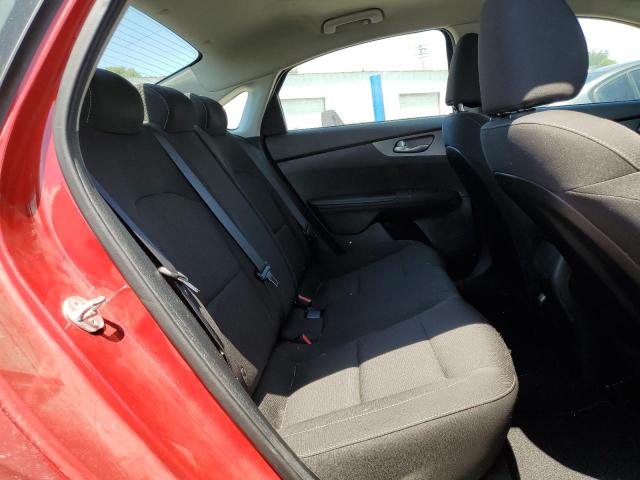 3KPF24AD1KE138783 KIA FORTE FE