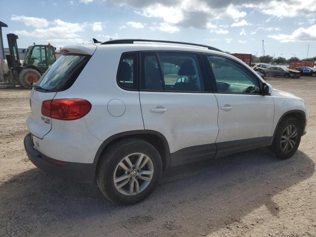 WVGBV7AX7FW581738 Volkswagen 2015