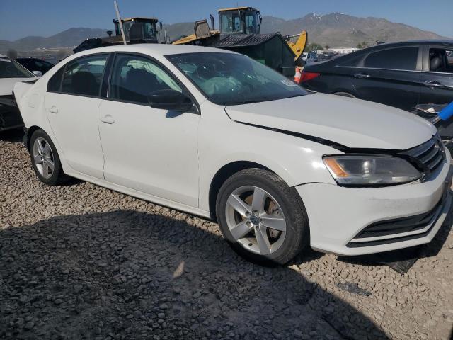 3VWLA7AJ1FM272487 Volkswagen 2015