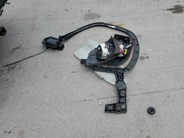 1V2LR2CA3JC552318 Volkswagen 2018