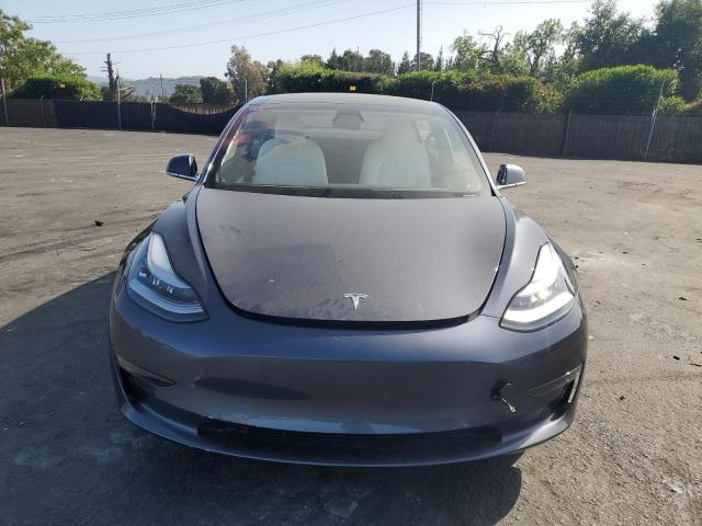 5YJ3E1EB6LF640038 Tesla 2020