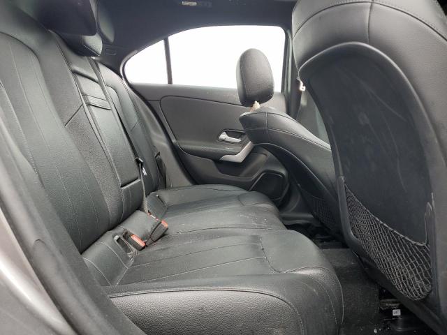 W1K3G4EB8MJ296420 Mercedes-Benz m260