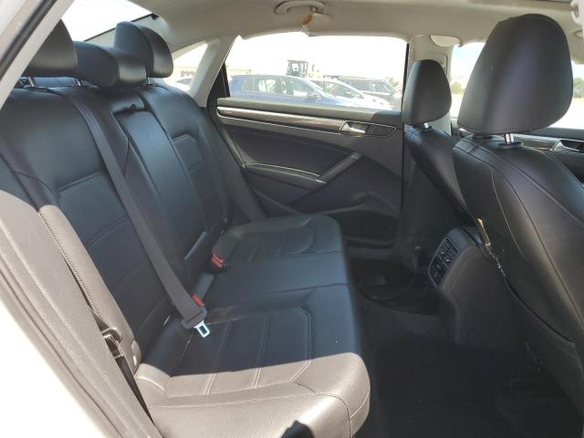 1VWBT7A30HC013663 Volkswagen 1.8 tsi