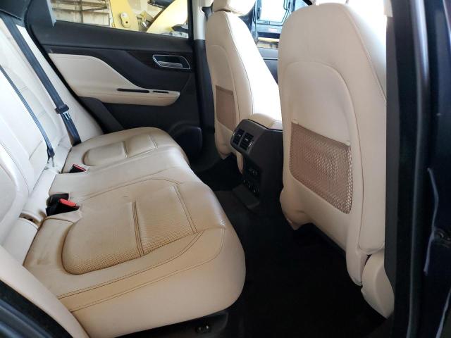 SADCK2BV4HA083194 Jaguar F-PACE PRE