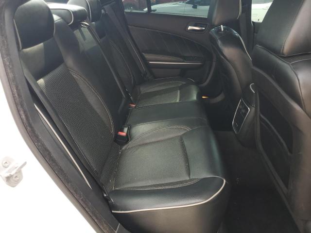 2C3CDXBGXFH847587 Dodge 2015