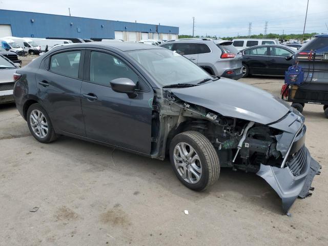 3MYDLBYV8HY186118 Toyota YARIS IA
