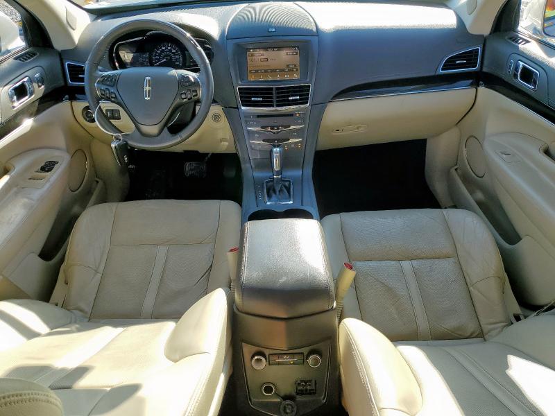 2LMHJ5AT2KBL01778 Lincoln MKT