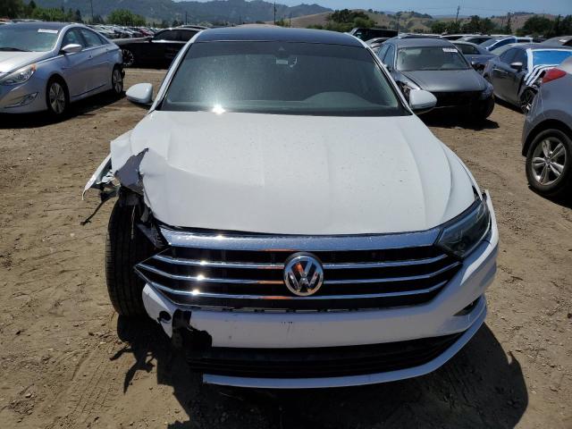 3VWG57BU2MM007623 Volkswagen tsi