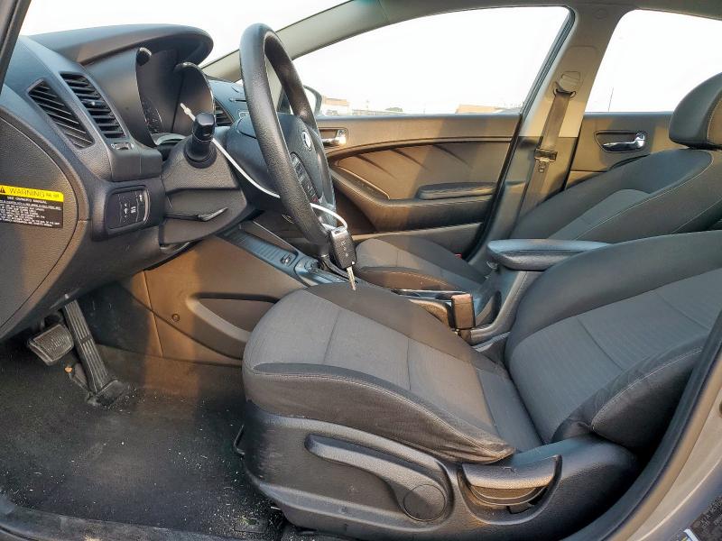 KNAFX4A63G5551727 KIA FORTE LX