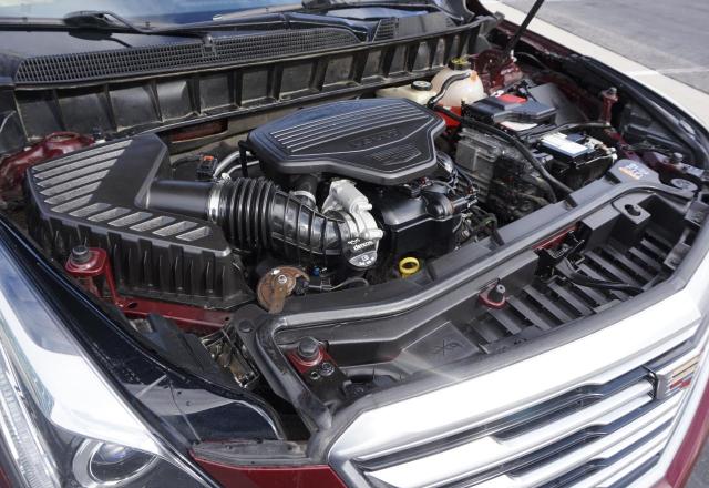1GYKNCRS7JZ135807 Cadillac XT5 LUXURY