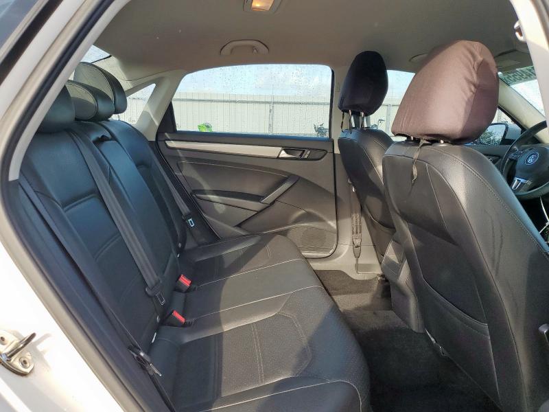 1VWAT7A33EC090583 Volkswagen PASSAT S