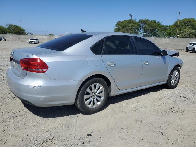 1VWAT7A33FC020096 Volkswagen Passat