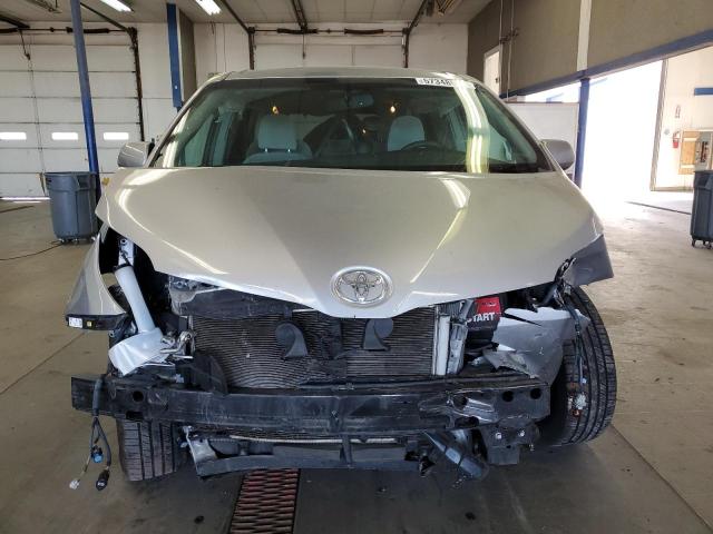 5TDKK3DC1FS571821 Toyota SIENNA LE