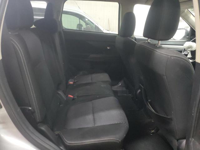 JA4AZ3A37JZ064080 Mitsubishi Outlander