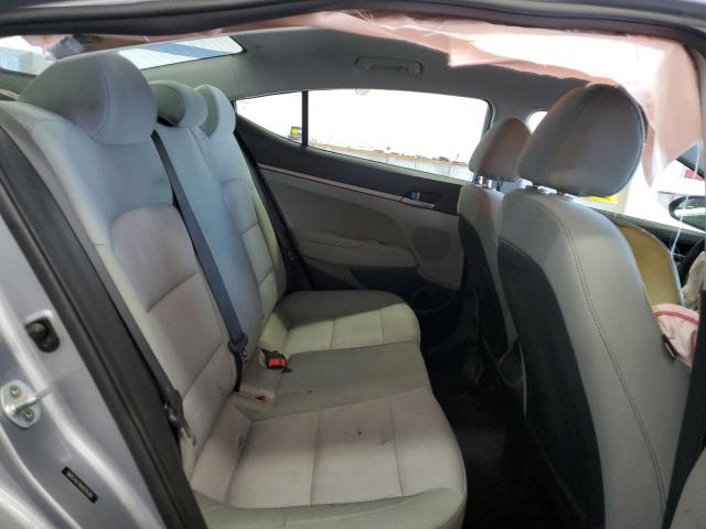 5NPD74LF9HH076318 Hyundai 2017