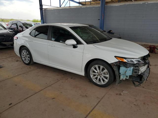 4T1C11BK2LU005899 Toyota CAMRY LE