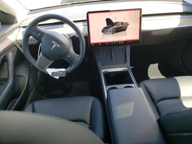 5YJ3E1EA7NF301895 Tesla 2022