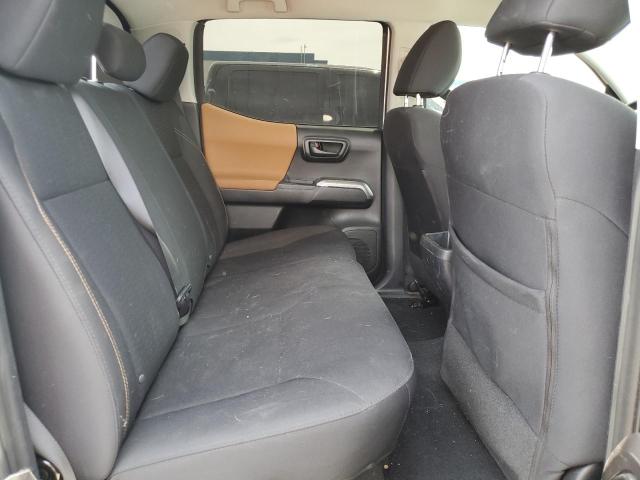 3TMAZ5CN0HM051764 Toyota TACOMA DOU