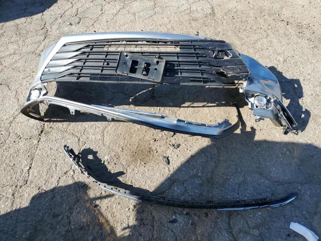 5TDJRKEC8MS058563 Toyota SIENNA XLE