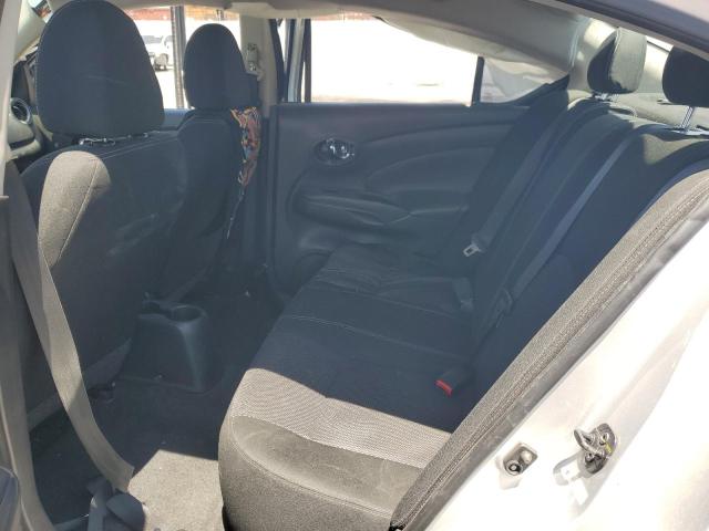 3N1CN7AP2JL867121 Nissan 2018