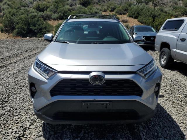 JTMP1RFV8KJ017077 Toyota Rav4 Xle