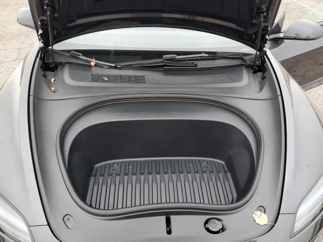 5YJ3E1EA7SF969403 Tesla 2025