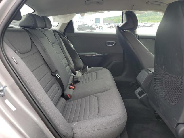 3KPFU4DE4SE067674 KIA k4