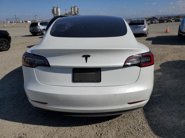 5YJ3E1EA7LF590791 Tesla 2020