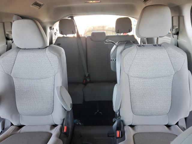 5TDBRKEC3MS068342 Toyota SIENNA LE