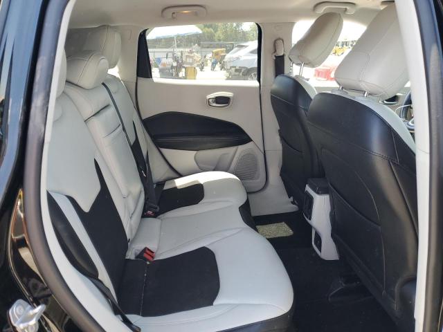 3C4NJCBB8JT495393 Jeep 2018