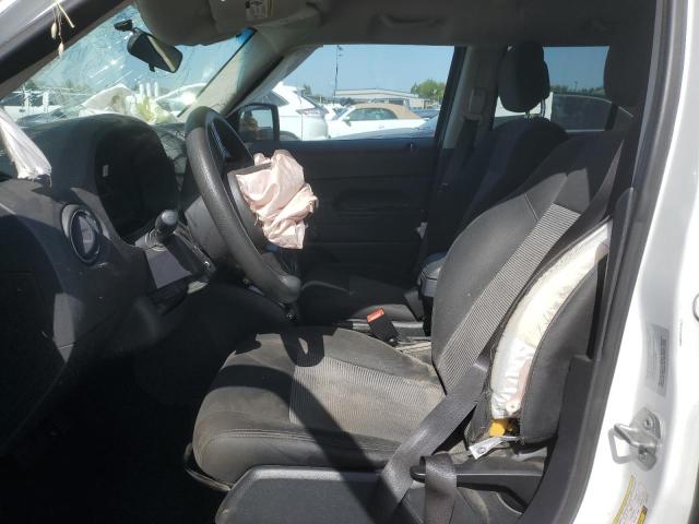 1C4NJPBB2FD341847 Jeep 2015