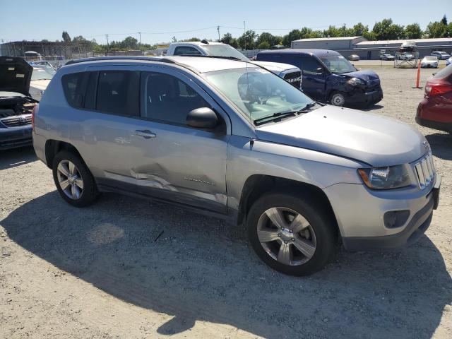 1C4NJDBB8FD269101 Jeep 2015