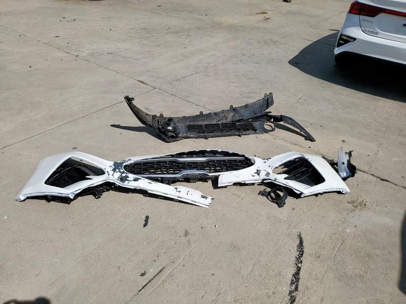 3KPF24AD0KE022877 KIA FORTE FE