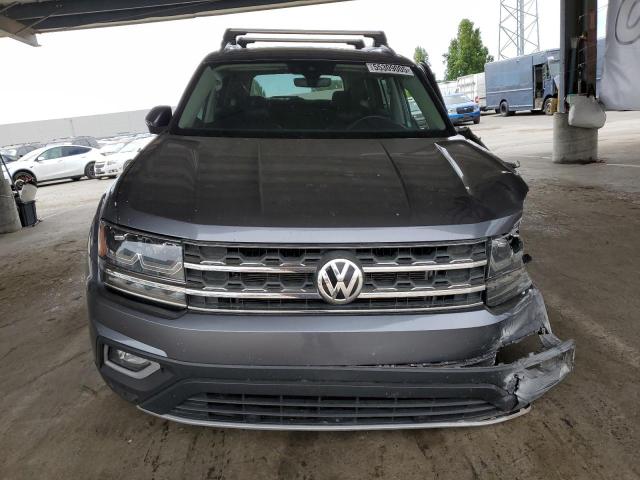 1V2NR2CA7JC576047 Volkswagen 2018