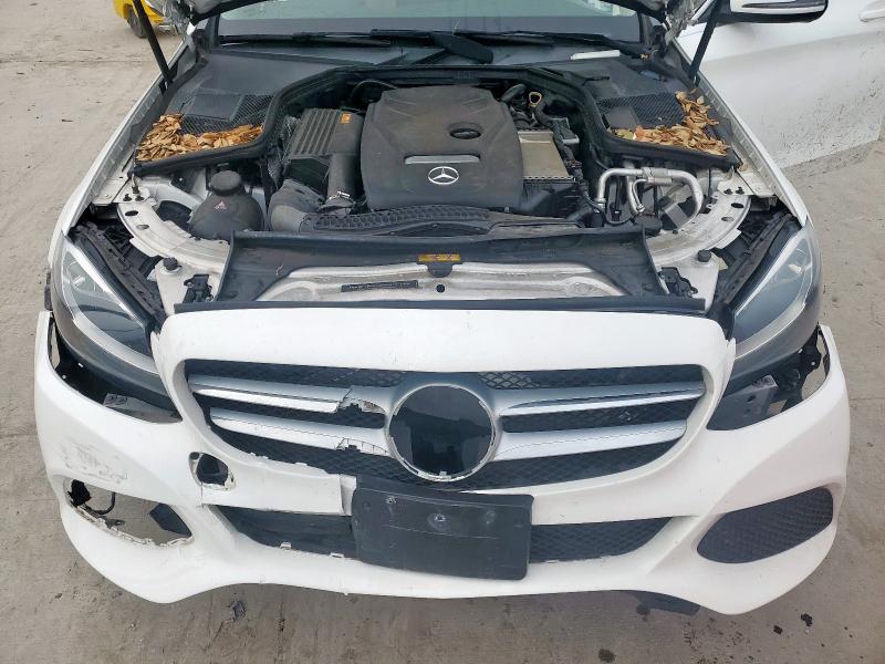 WDDWF4JB0JR327307 Mercedes-Benz C 300