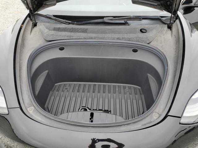 5YJ3E1EB6NF238104 Tesla 2022