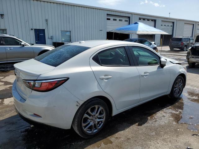 3MYDLBYV7KY519027 Toyota YARIS L