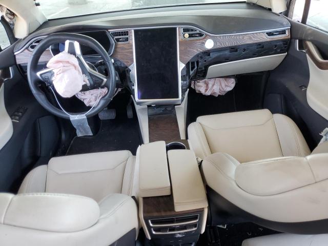 5YJXCBE23JF089402 Tesla 2018