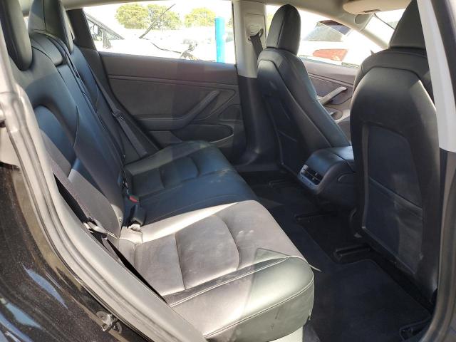 5YJ3E1EA3JF175948 Tesla 2018