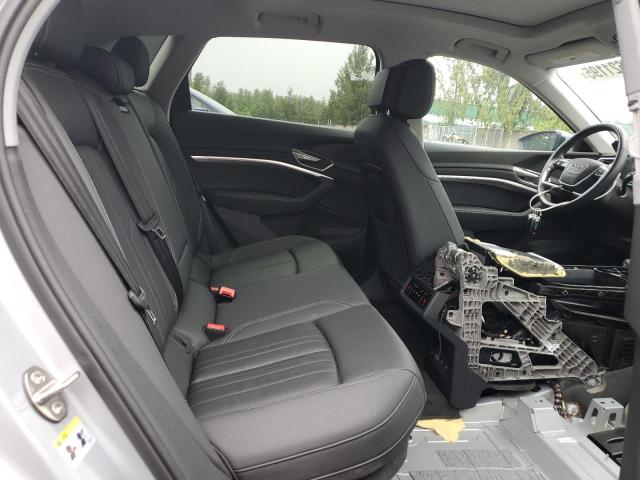WA1AAAGE8NB005235 Audi E-tron Pre