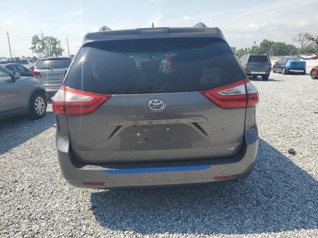5TDKZ3DC0JS904370 Toyota SIENNA LE