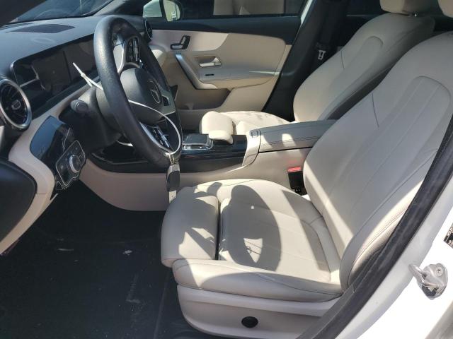 WDD3G4EB4KW021465 Mercedes-Benz A 220
