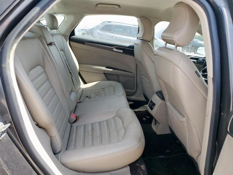 3FA6P0HD2HR132126 Ford FUSION SE